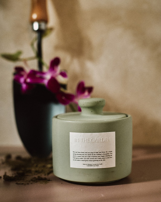 In The Garden Luxury Concrete Jar Candle