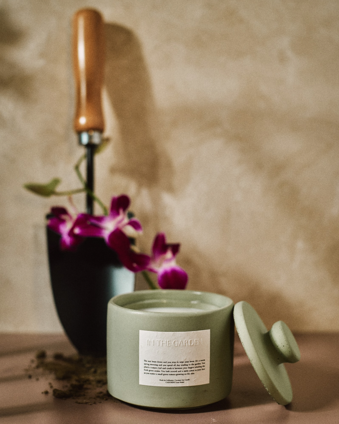 In The Garden Luxury Concrete Jar Candle