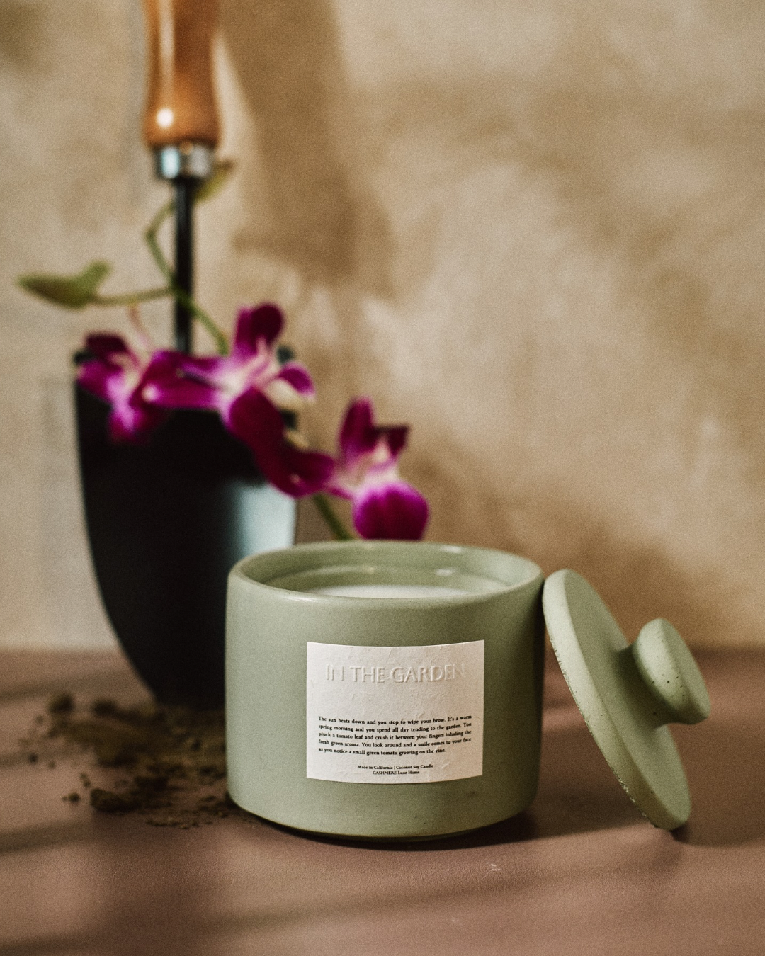 In The Garden Luxury Concrete Jar Candle